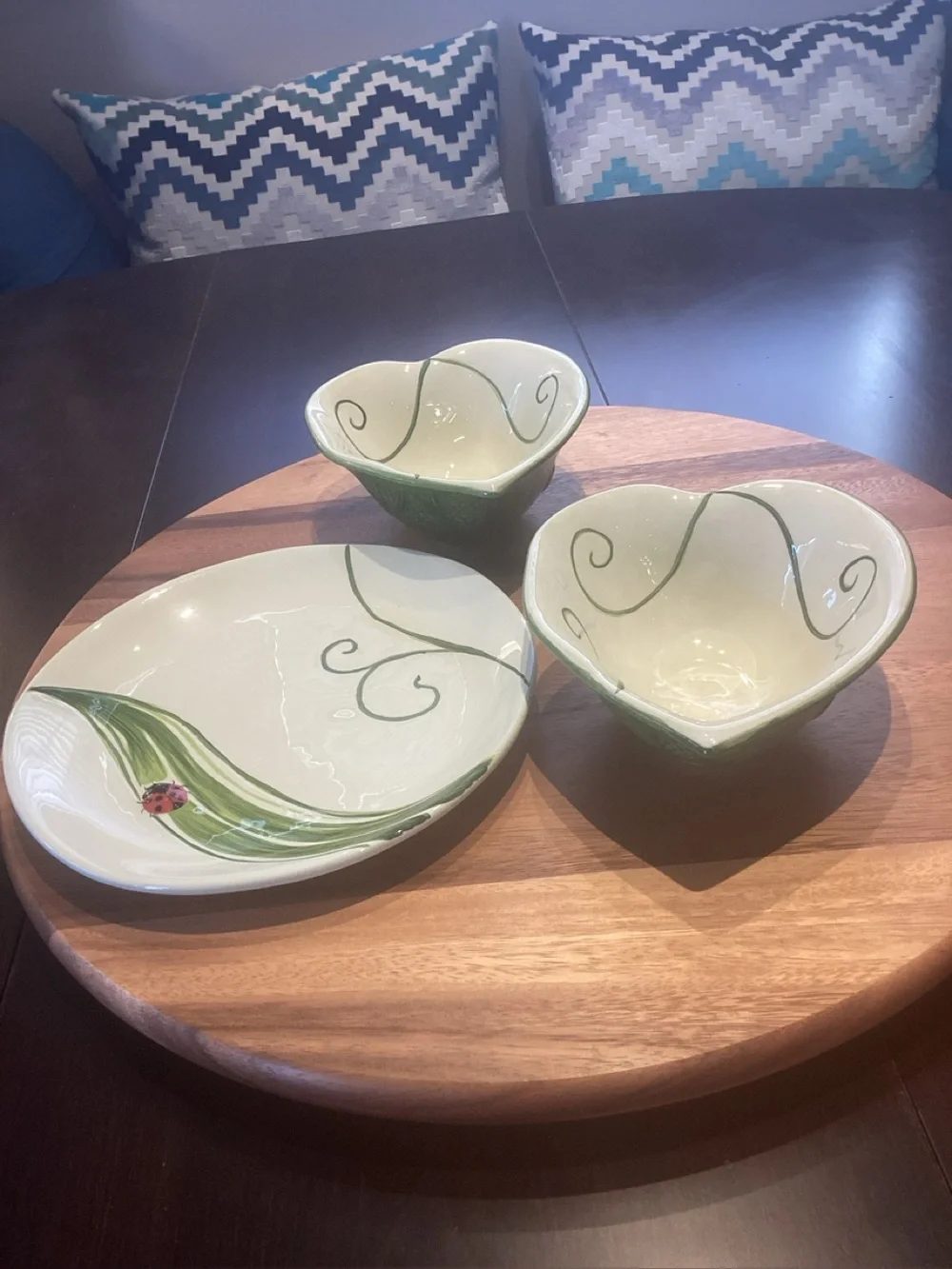 Pier 1 ladybug Salad Plate & bowls (2) set like new Heart Shaped Botanical